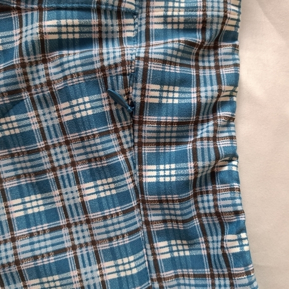 Athleta womens size small plaid pull on shorts - Picture 4 of 4